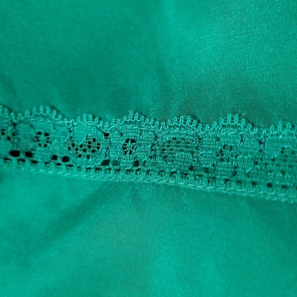 Le Chateau green silk peasants blouse. SZ Sm - Picture 9 of 10